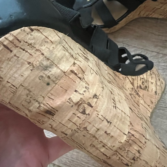 Steve Madden Strappy Leather Chunky Wedge Sandal - Picture 5 of 7